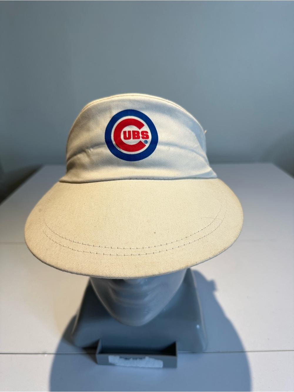 Chicago Cubs Cream Visor with Team Logo
